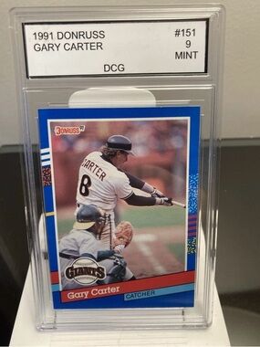 1991 Donruss Gary Carter Baseball Card - Blue and Black